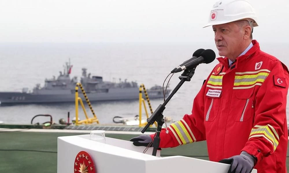 Bloomberg: Τα "πως" και τα "γιατί" της εξωτερικής πολιτικής του Ερντογάν